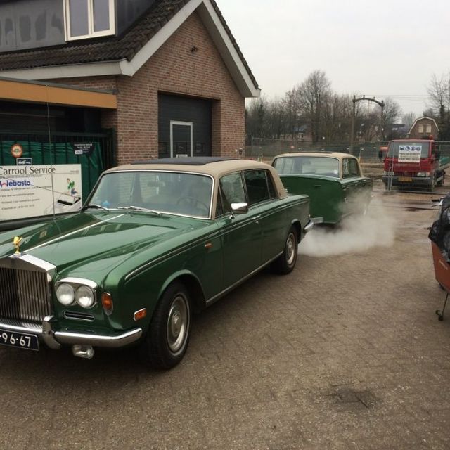 Dakraam donkergroene oldtimer